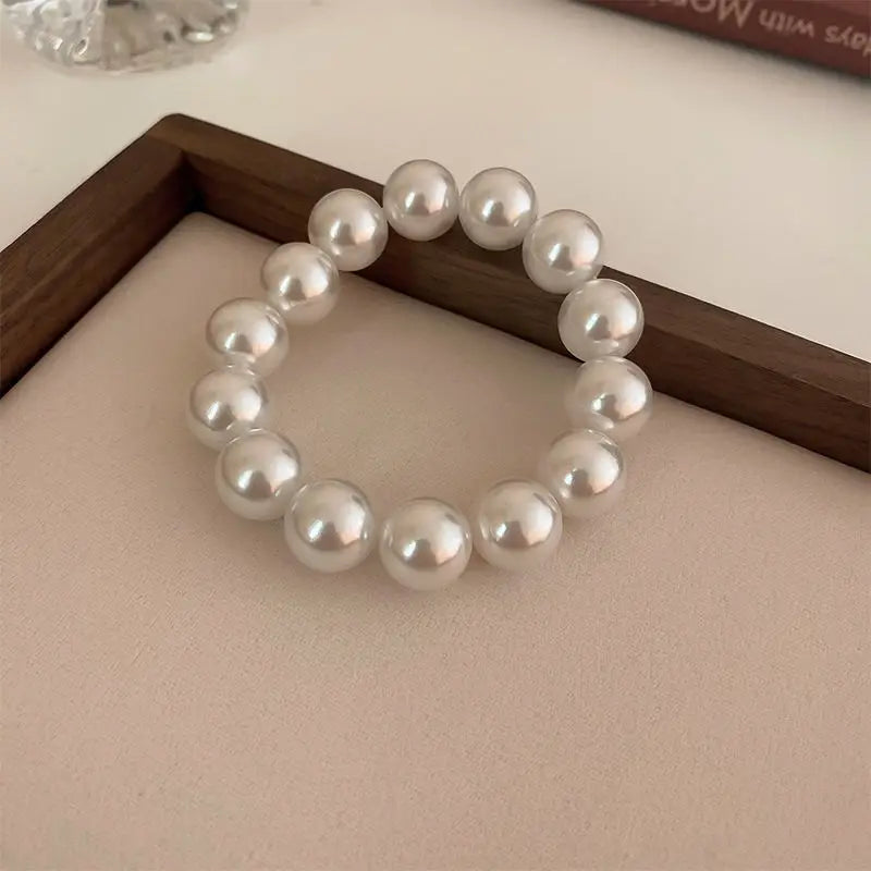 Elegant White Faux Pearls Beaded Bracelets for Women Adjustable Elastic Rope Bracelet French Luxury Hands Jewelry Accessories