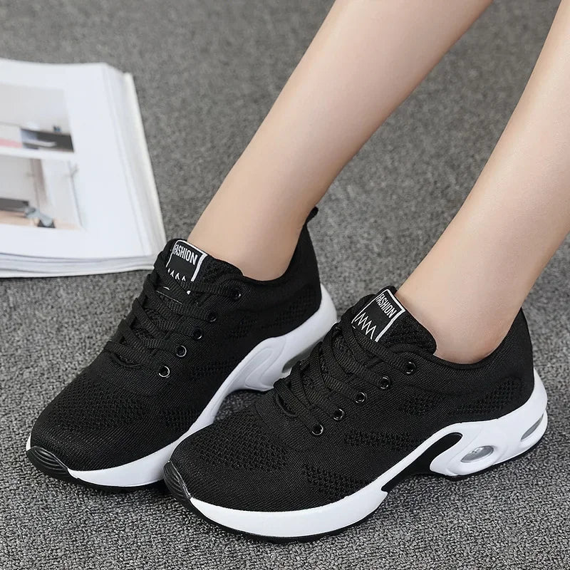 White Sports Shoes Women Running Shoes Breathable Casual Shoes Outdoor Light Weight Casual Walking Sneakers for Wamen