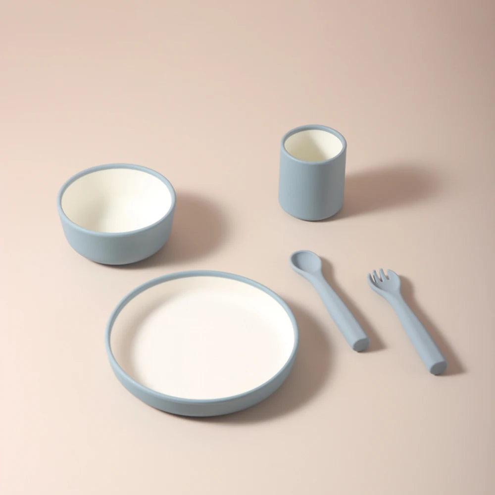 Modern Scandinavian Style 5-Piece Baby Feeding Set, Minimalist Two-Tone Silicone Bowls & Plates, No-Suction feeding set Design