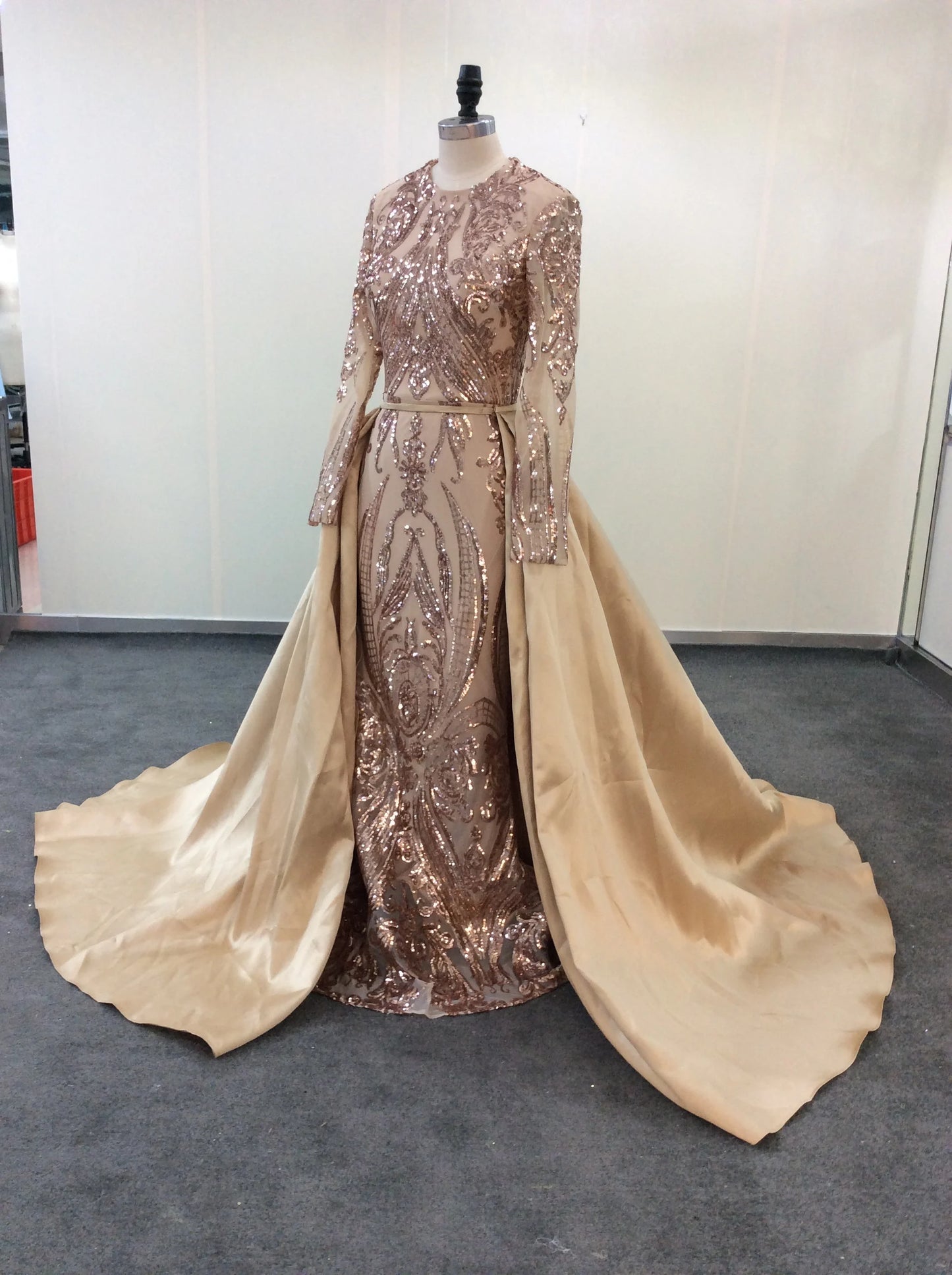 ZH003 Luxury Wedding Dress for Bridal Long Sleeve Sequin Bridal Gowns Wedding Dress Evening Dresses for Women
