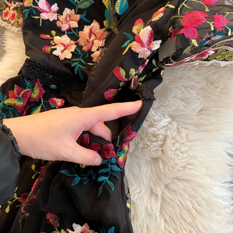 Guilantu Mesh Embroidery Floral Office Dress Women Summer Short Sleeve Tulle Vintgae Dress Elegant Sexy Club Party Dresses