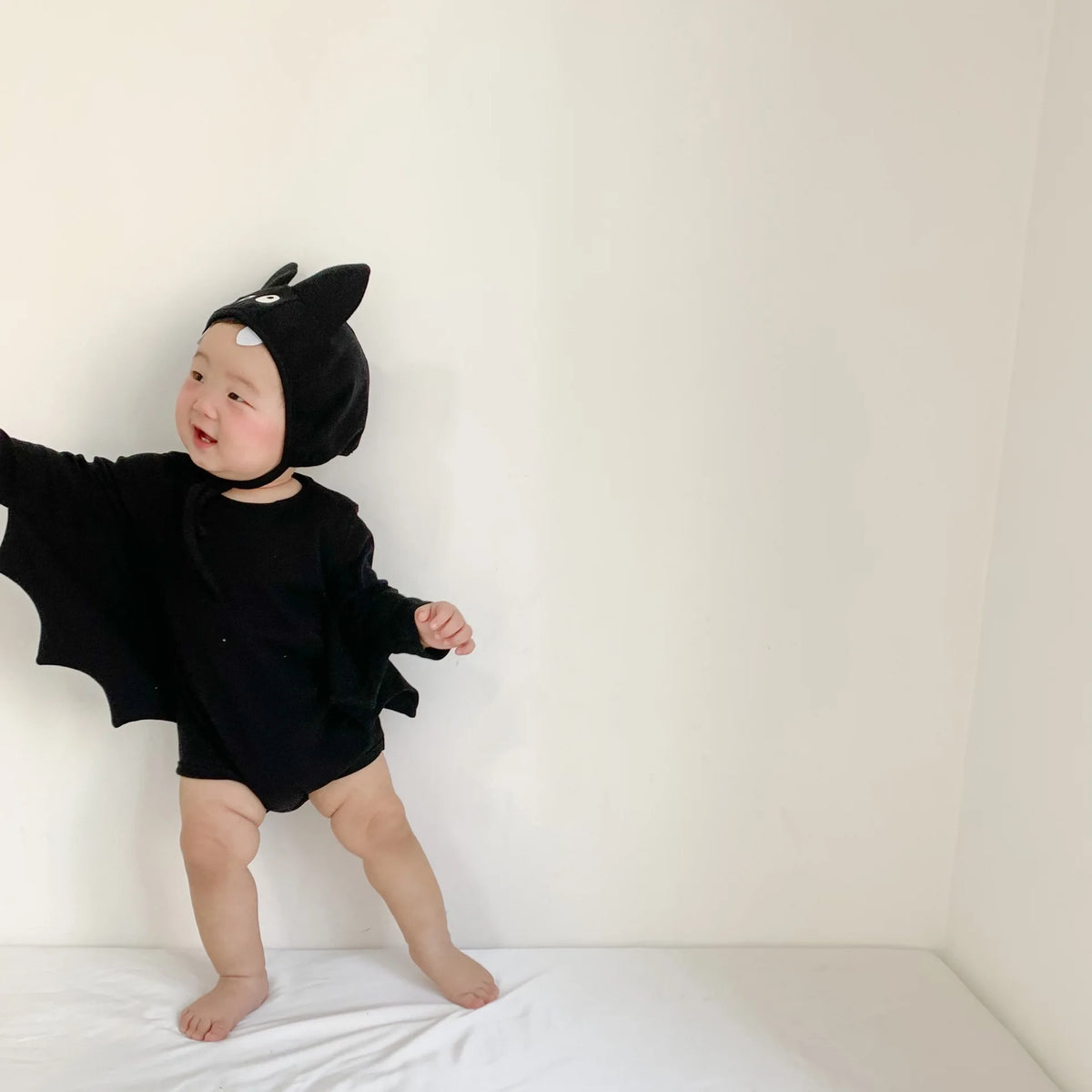 2025 Autumn New Cute Baby Boy Bodysuit Fashion Cartoon Bat Shape Baby Clothes Long Sleeve Infant Girl Jumpsuit + Hat Outfits