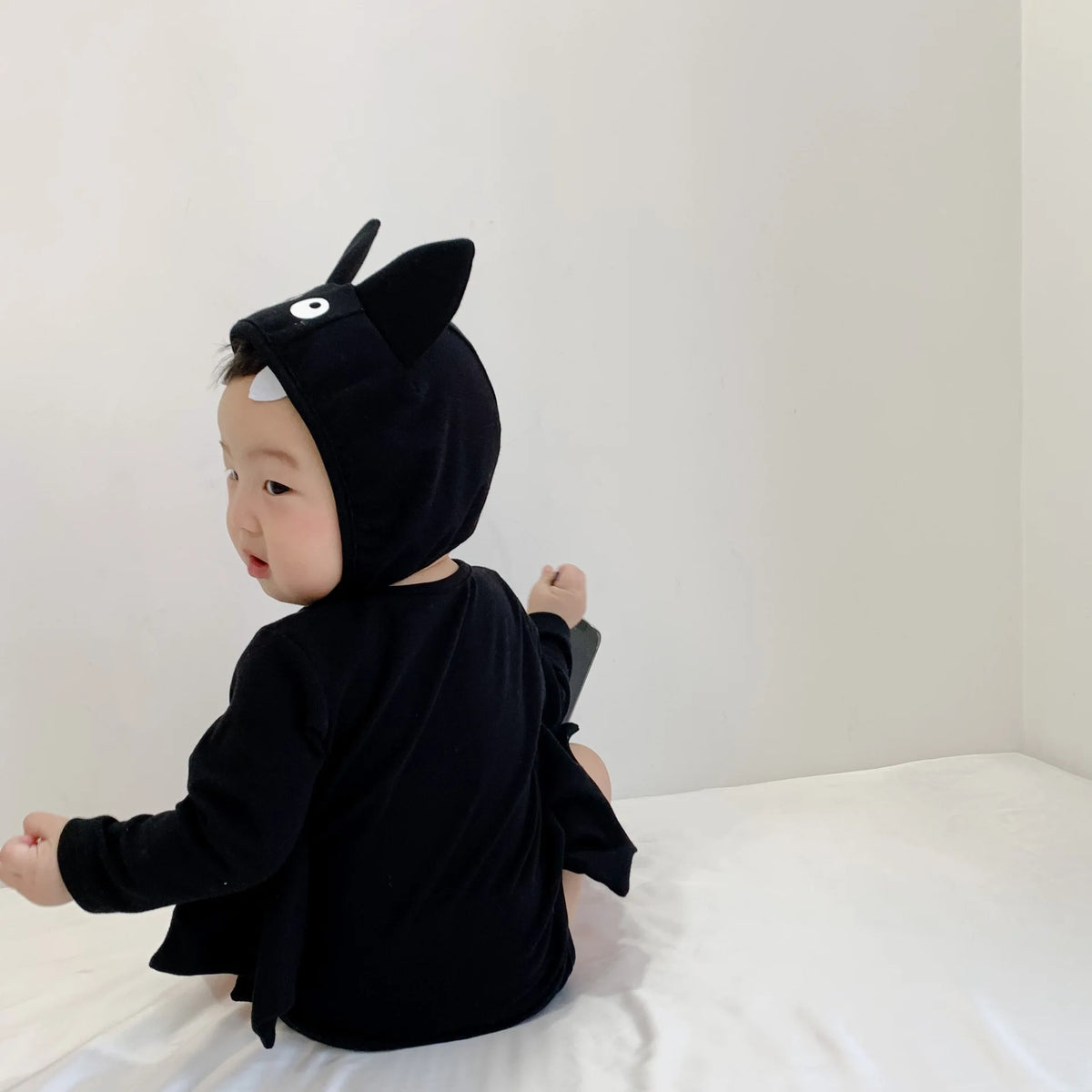 2025 Autumn New Cute Baby Boy Bodysuit Fashion Cartoon Bat Shape Baby Clothes Long Sleeve Infant Girl Jumpsuit + Hat Outfits