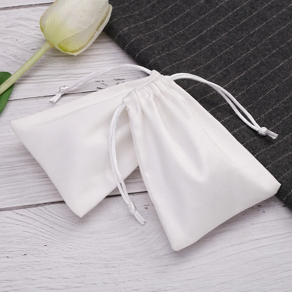 50pcs 7x9cm Light Blue Flannel Drawstring Packing Jewelry Packaging Display Luxury Velvet Suede Pouches Wedding Favors Gift Bags