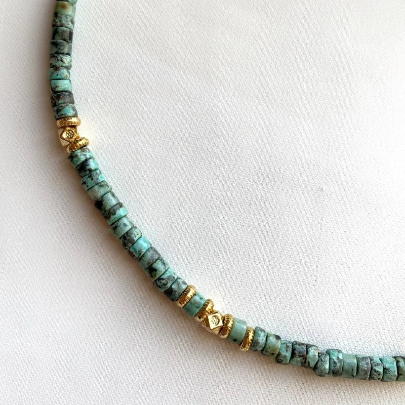 Winter New Retro Fashion Natural Stone Necklace Gold-color Alloy Accessories Embellished Exquisite Charm Ethnic Jewelry