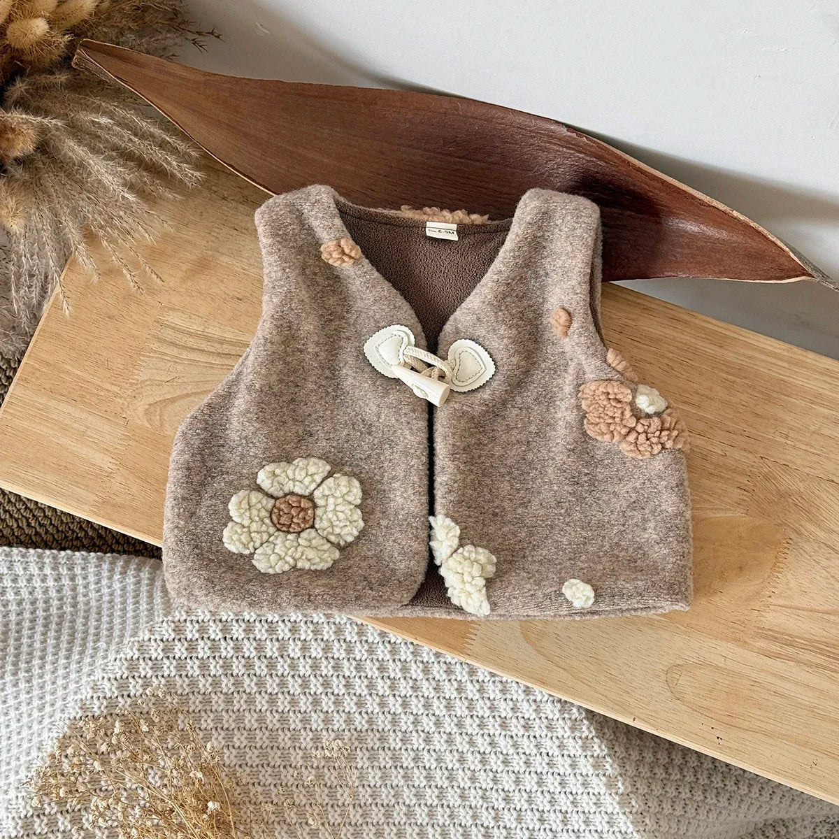 Fall Winter Baby Girls Fur Vest Sweet Flower Embroidery Sleeveless Warm Fashion Coat 0-3 Year Old Lady Wear Top