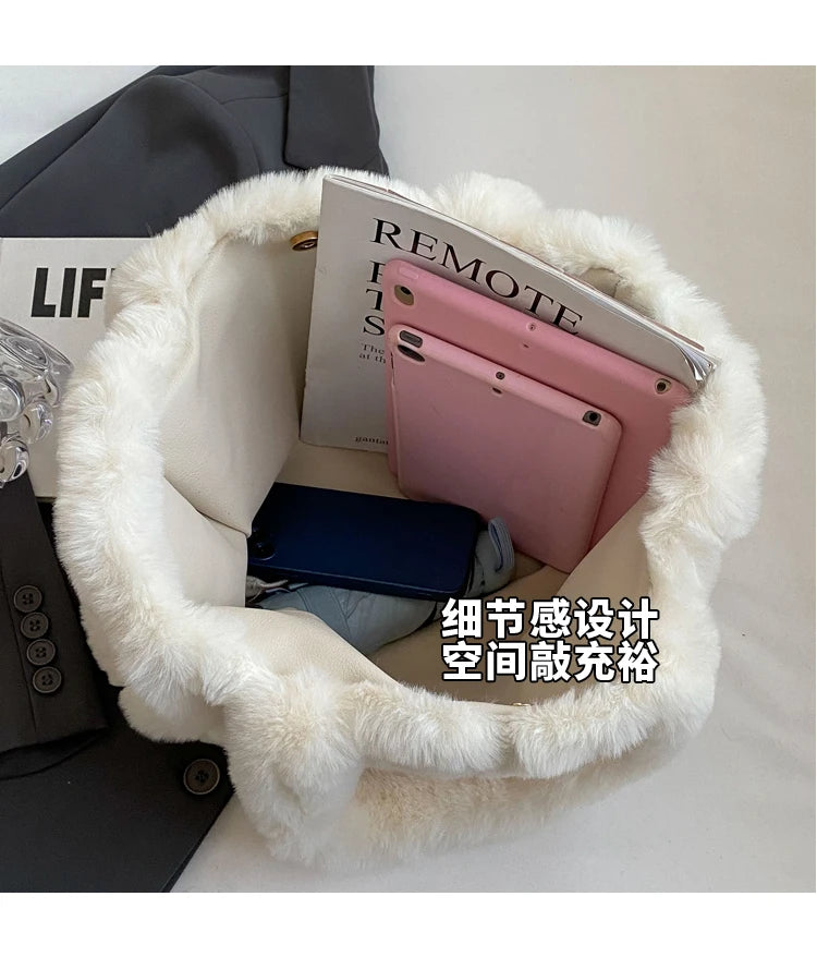 Luxury Faux Fur Women's Shoulder Bags Large Capacity Soft Plush Casual Tote Bags Winter Fashion Female Travel Purse Handbags