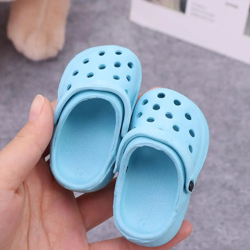 1 Pair Dog Accessories Non-slip Pet Sandals Soft-soled Comfortable Dog Hole Shoe Wear-resistant EVA Dog Rain Boots for Cats