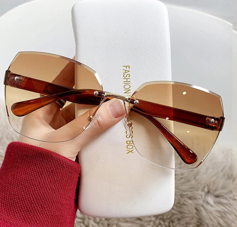 Fashion Rimless Sunglasses Women Trendy Gradient Lens Frameless Square Sun Glasses Female Retro Punk Shades UV400 Eyewear
