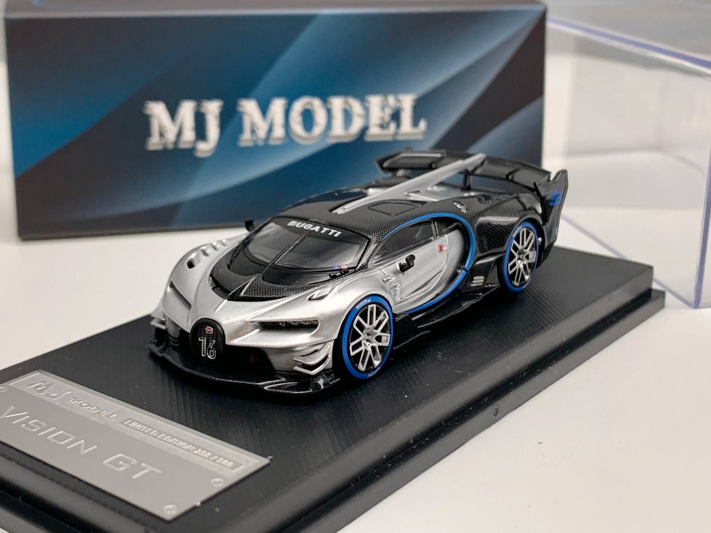 MJ 1:64 BUGATTI VISION GT Alloy Car Model Collection Ornament