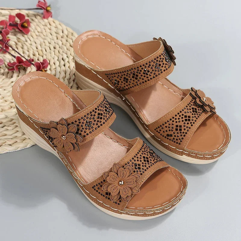 2024 Summer Women Slippers Plus Size Women's Shoes Retro Roman Sandals Women Pu Casual Flower Wedge Sandals Platform Slippers