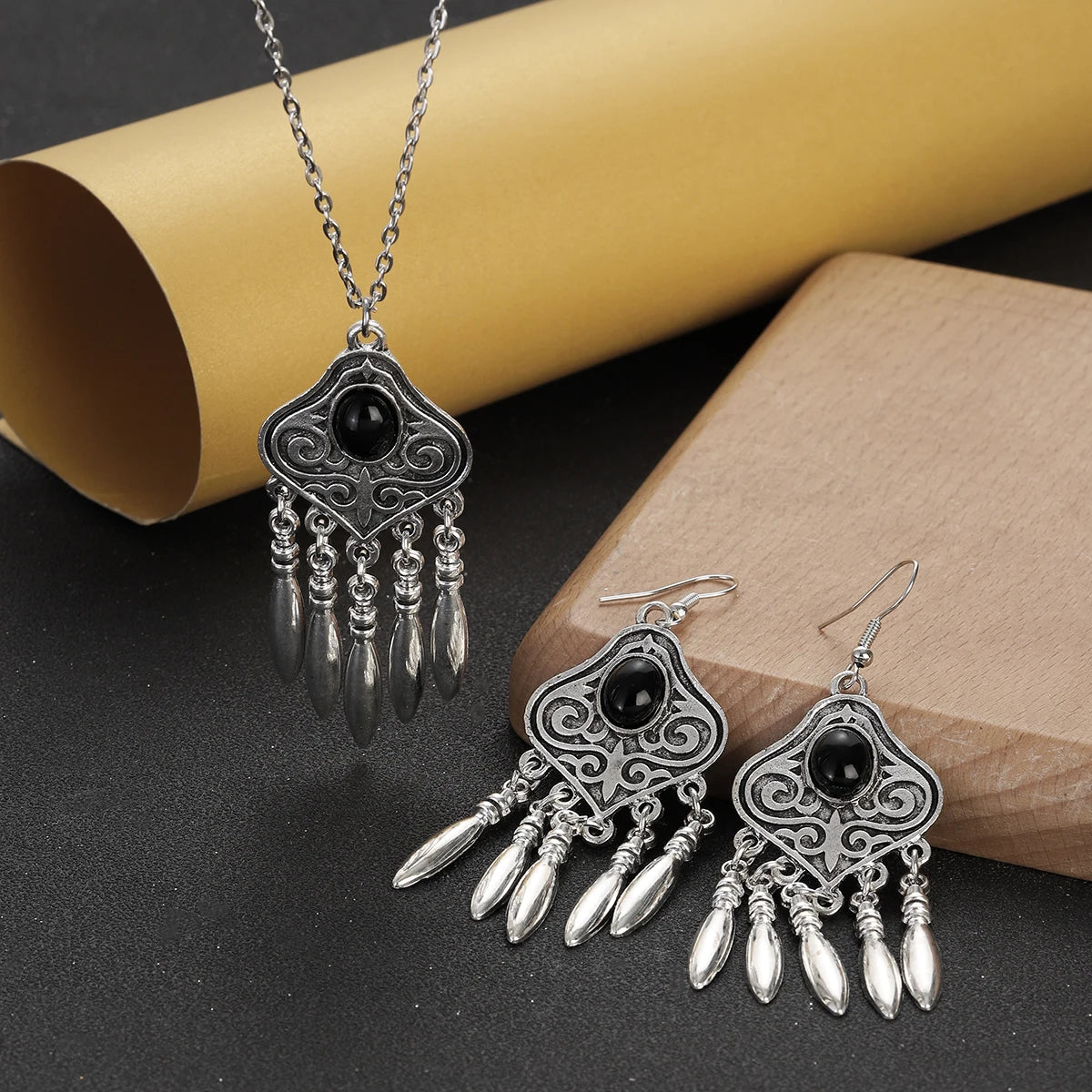 2023 Indian Jewelry Set Ethnic Silver Plated Geometric Carved Tassel Earring Necklace Women's Blue Turquoises Chain Jewelry