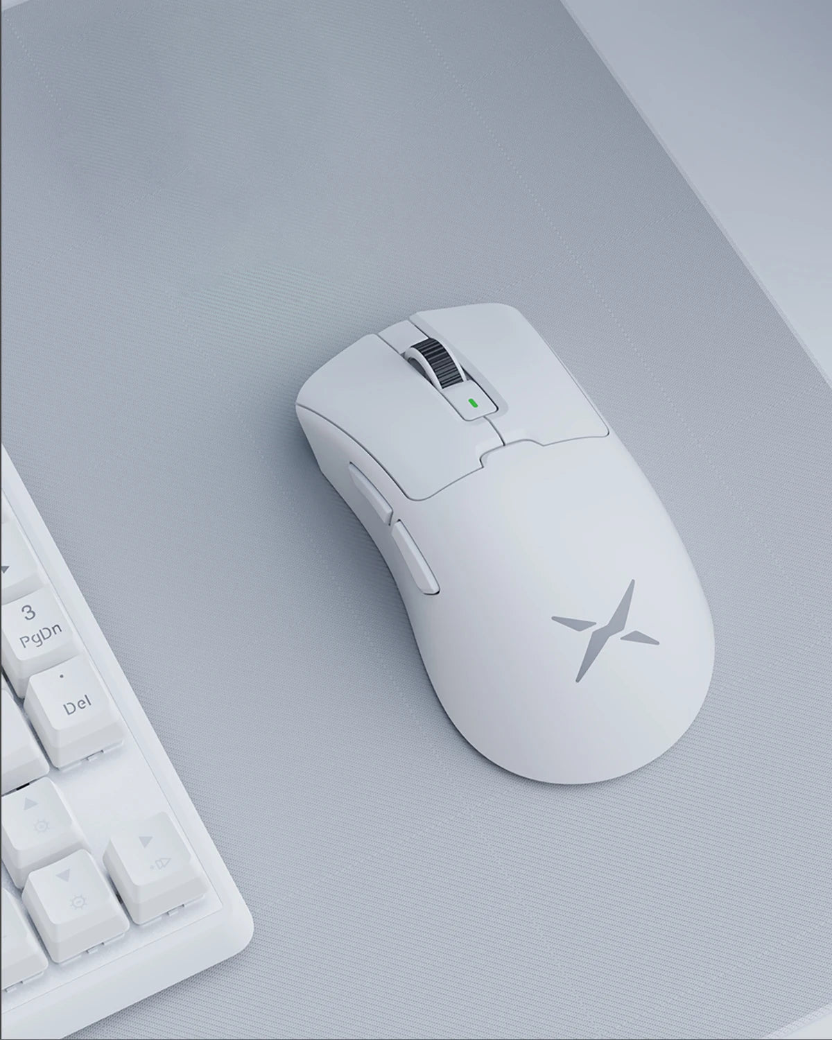 Delux M900 SE Wireless Gaming Mouse Ergonomic Mice PAW3311 12000DPI Lightweight 63g for Right Big Hands PC Laptop Gamer