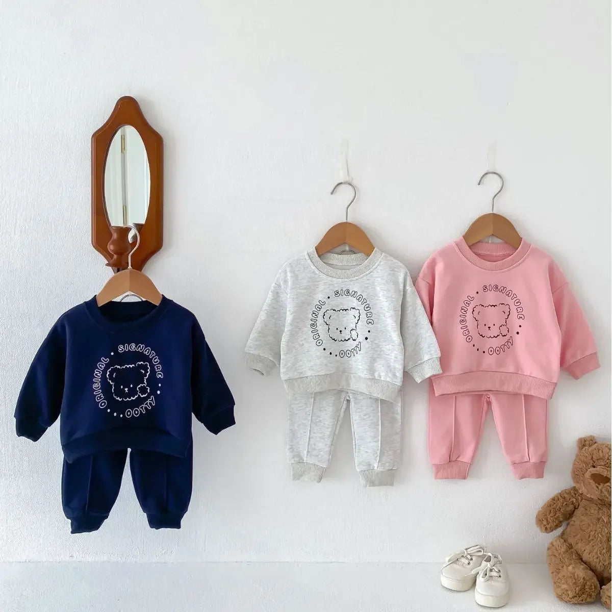 Spring New Baby Clothing Set, Korean Style Cute Bear Two-Piece Outfit for Kids, Long Sleeve Top & Pants Set