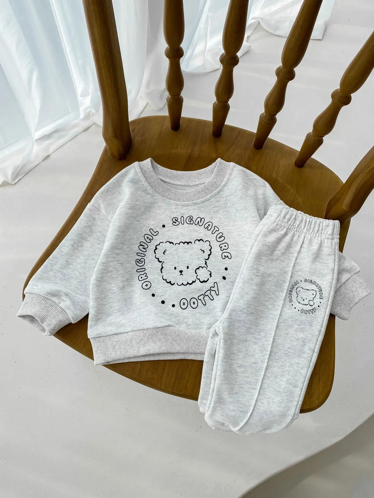 Spring New Baby Clothing Set, Korean Style Cute Bear Two-Piece Outfit for Kids, Long Sleeve Top & Pants Set