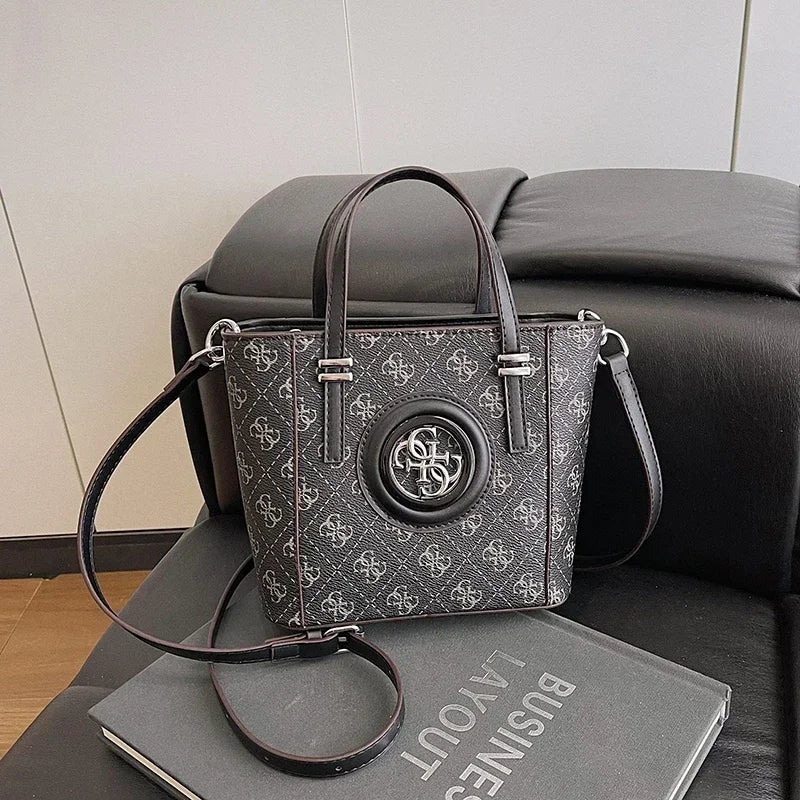 Vintage Leather Diaper Bag For Ladies High-end Simple Fashionable Classic Design Trendy Large Capacity Commuter Backpack