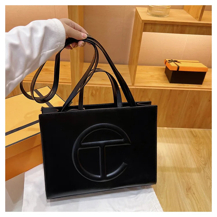 2026 Fashion Elegant Classic Paris Diaper Bag Unique Leisure Business Crossbody Purse for Women Daily Commute Work