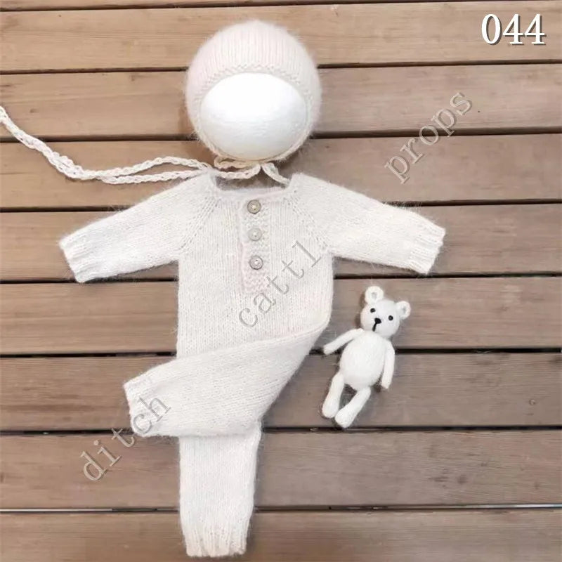 Newborn Photography props Pants Climbing Clothes BearTotal of Three Sets Handmade Knitted Mink