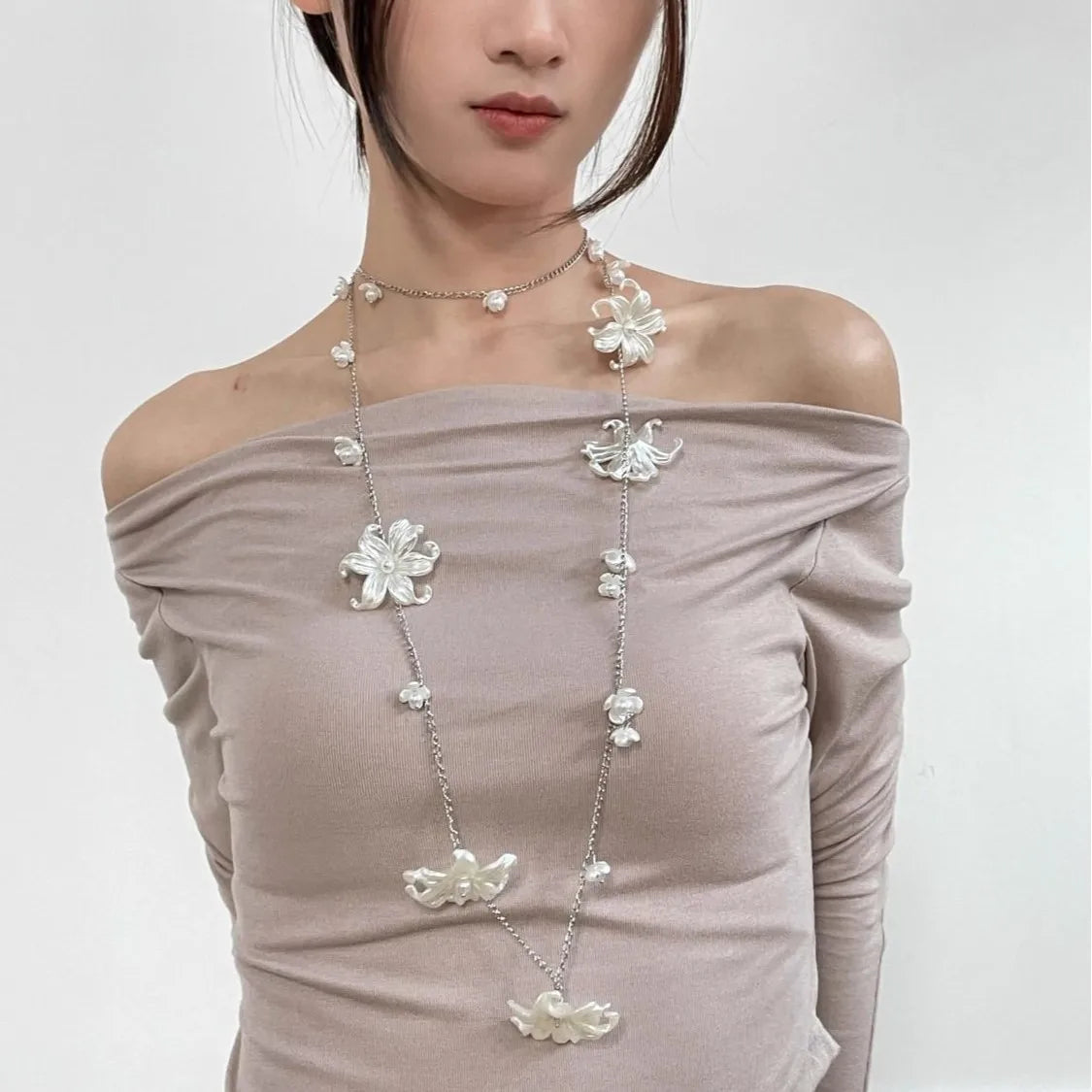 New Flower Pearl Tassel Necklace For Women Ladies Sexy Pearl Multi-Layer Body Chain Vintage Stacking Beaded Sweater Accessories