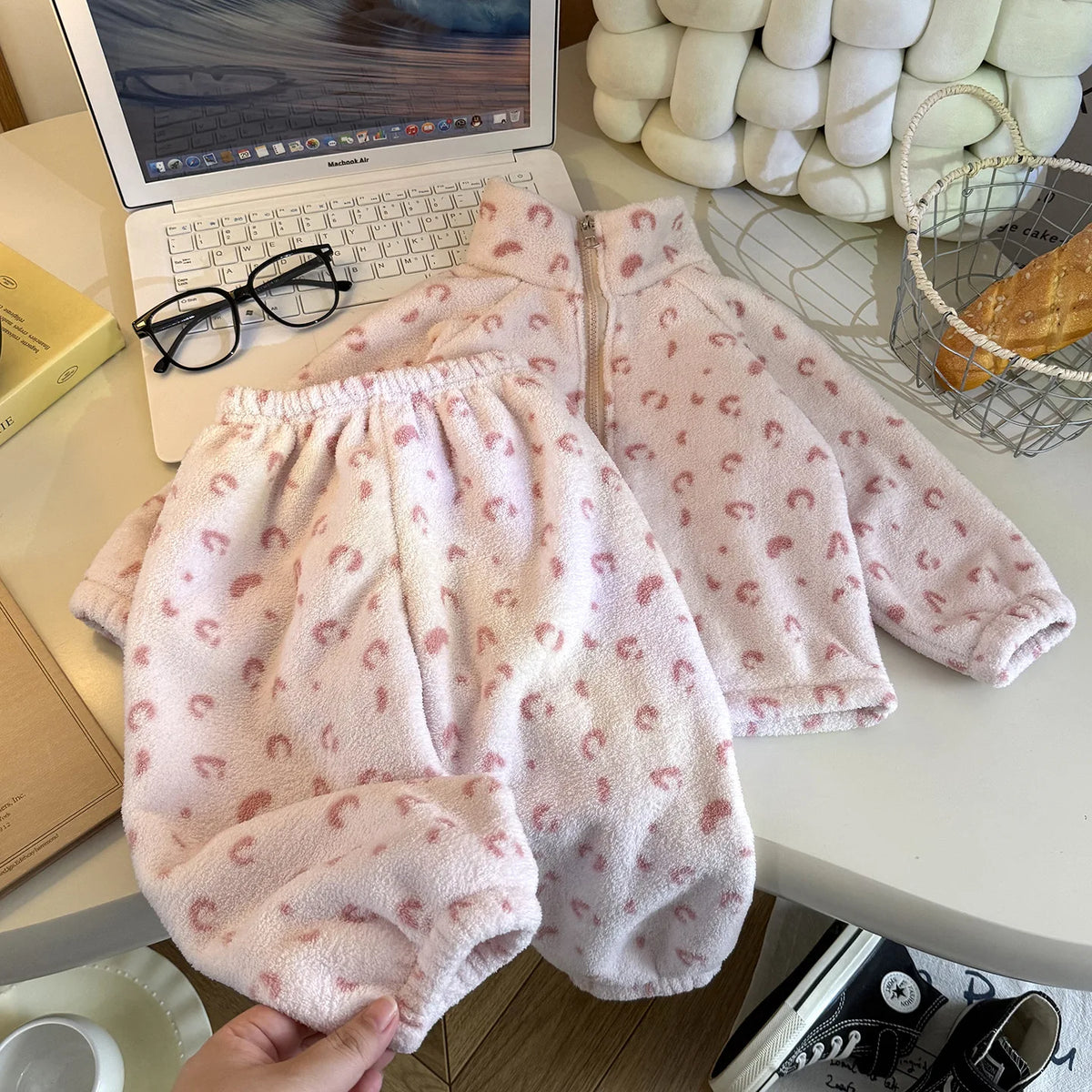 Toddler Baby Autumn and Winter Plus Velvet Thickened Set Cartoon Children's Home Clothes Shaking and Brushed Children's Set