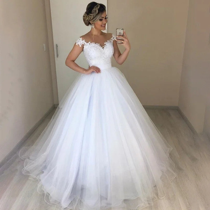 Fashionable Slim Fit V-Neck Lace Trimmer Wedding Dress with Train Elegant Style Polyester Fabric High Waist Long A- Line Skirt