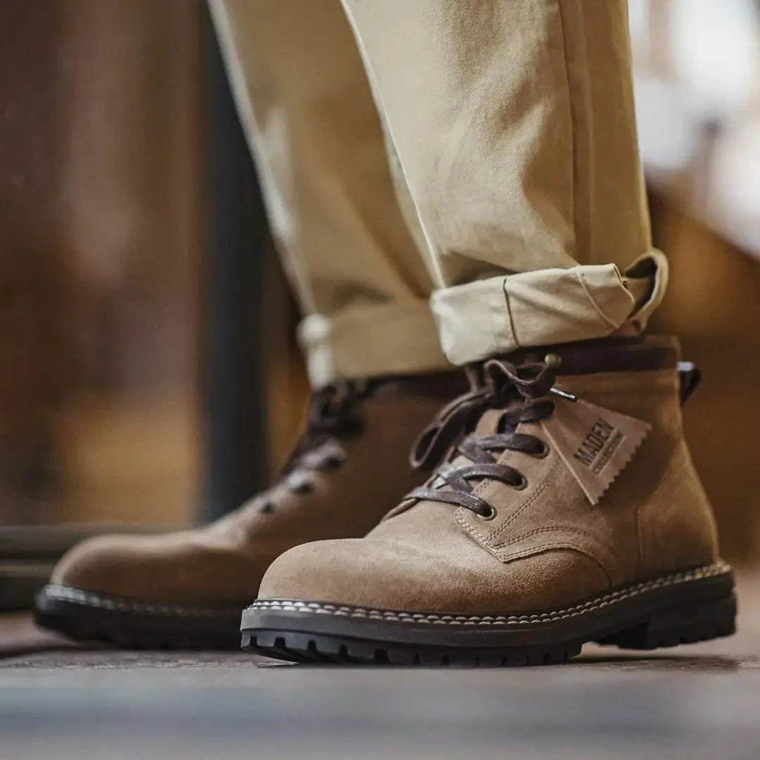 Maden Autumn and Winter Mid-top Work Boots for Men Round-toed Flat-heeled Boots Retro Outdoor Shoes Wear-resistant Rubber Sole