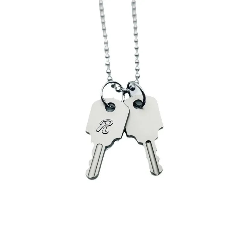 Unique design novel shape glossy and Simpli silvery keylock men pendant charms black border letter R necklace gentleman's jewelr