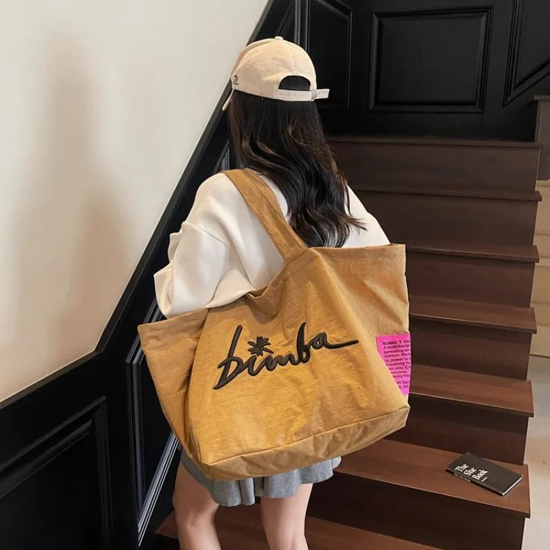 Luxury Designer Handbag Diaper Bag Women Large Capacity Tote Elegant Leather Crossbody Handbag For Stylish And Practical Use