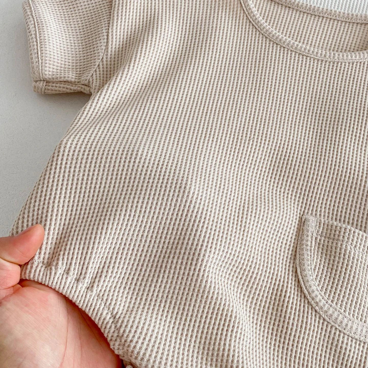 New Korean Style Baby Summer Cotton Simple Comfortable Short - Sleeve Waffle - Knit Onesie with Small Pocket Decoration Romper