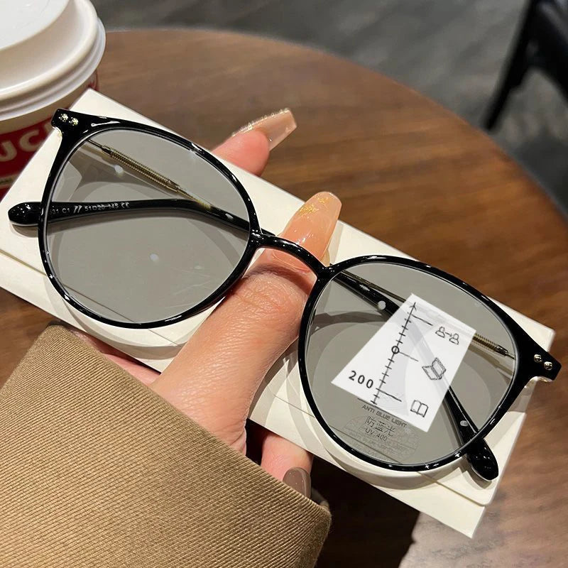 Color Changing Eyewear Luxury Near Far Photochromic Glasses Women Round Progressive Multifocal Reading Glasses Men Fashion