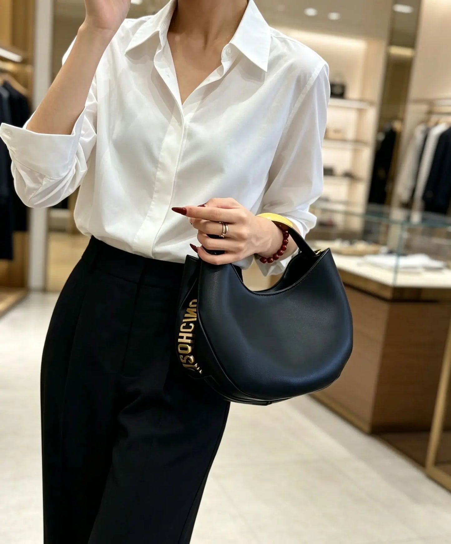 Vintage Designer Inspired Diaper Bag: Elegant Crossbody Handbag For Women With Luxury Look And Large Capacity Tote Function