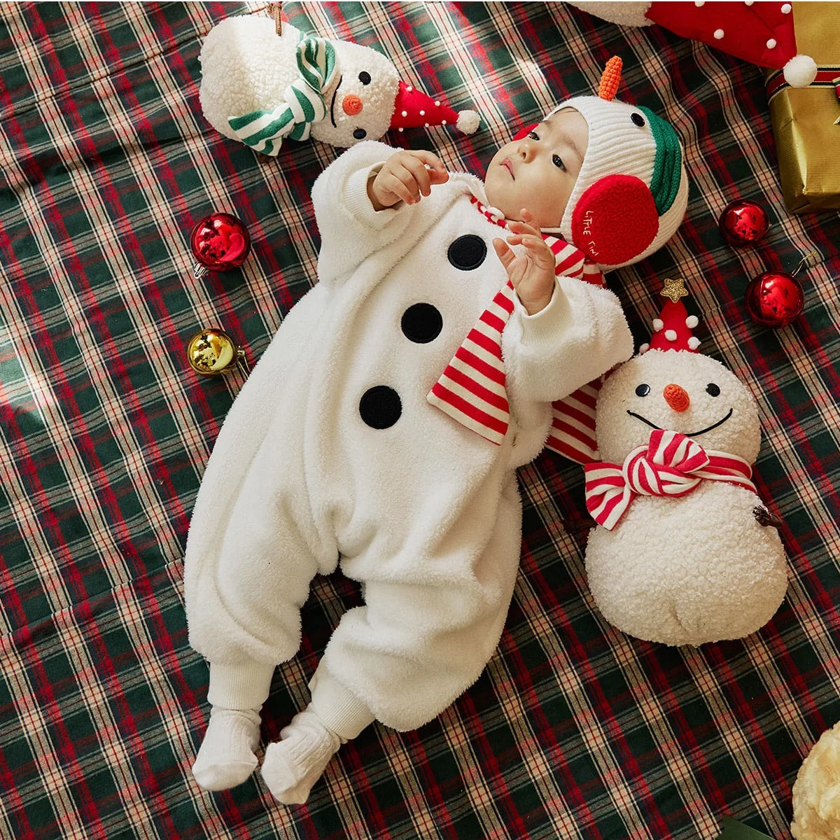 2025 New Christmas Onesie Baby Girls Boys White Fleece Warm Rompers Jumpsuit+Scarf+Cute Snowman Hat Toddler Xmas Outfits A8198