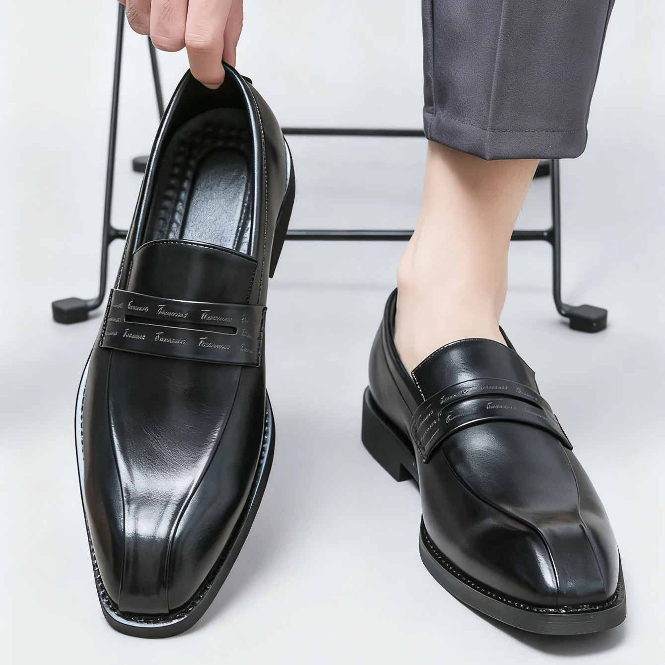 Men's Formal Leather Shoes British Style Oxford Slip On Loafers Breathable Non-Slip Business Dress Wedding Office Daily Commute