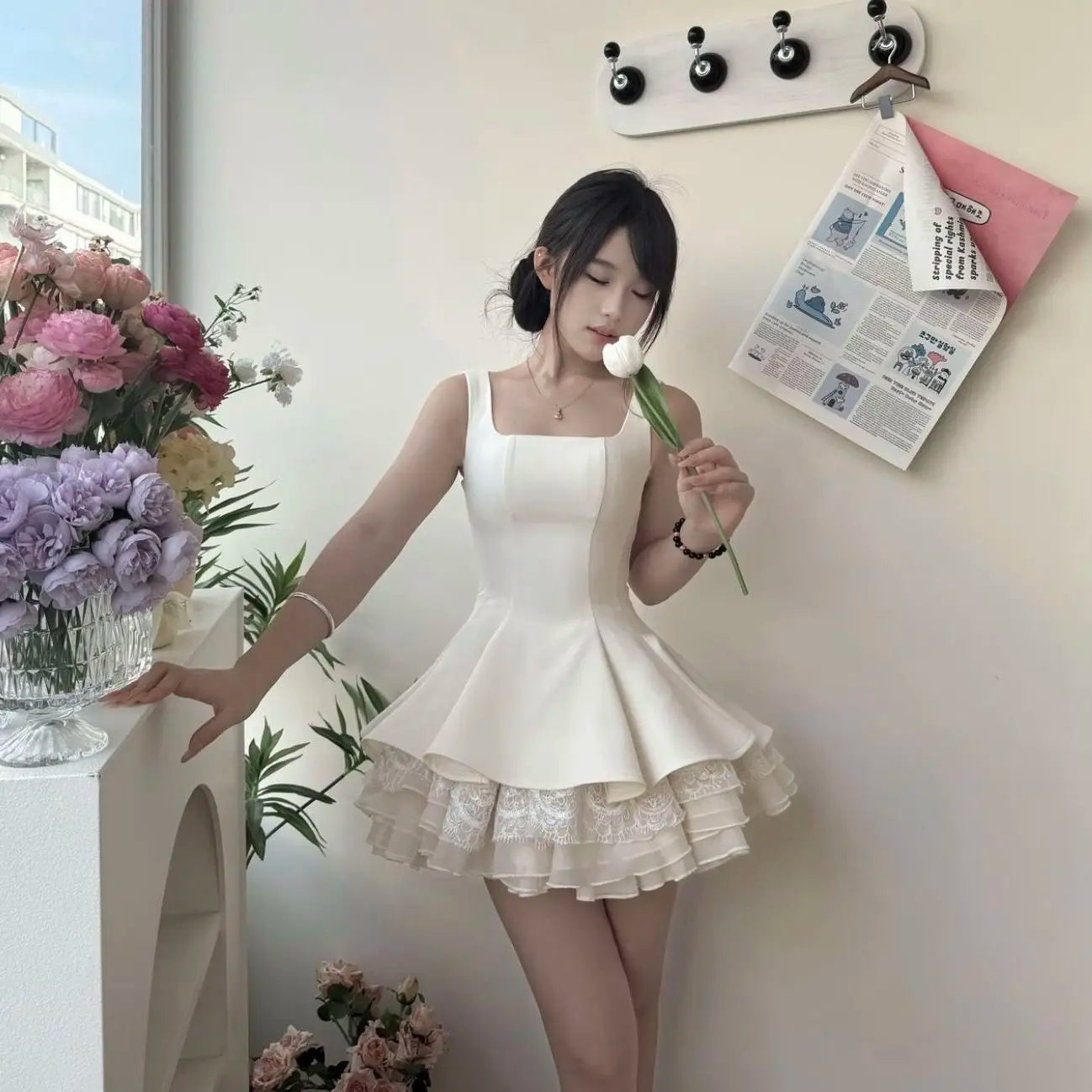 Elegant Sweet Princess Sleeveless Waist Tight Women White Summer Dresses Lace Ruffle Hem Party Dress Female Chic Popular Clothes