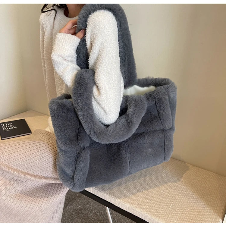 Luxury Faux Fur Women's Shoulder Bags Large Capacity Soft Plush Casual Tote Bags Winter Fashion Female Travel Purse Handbags