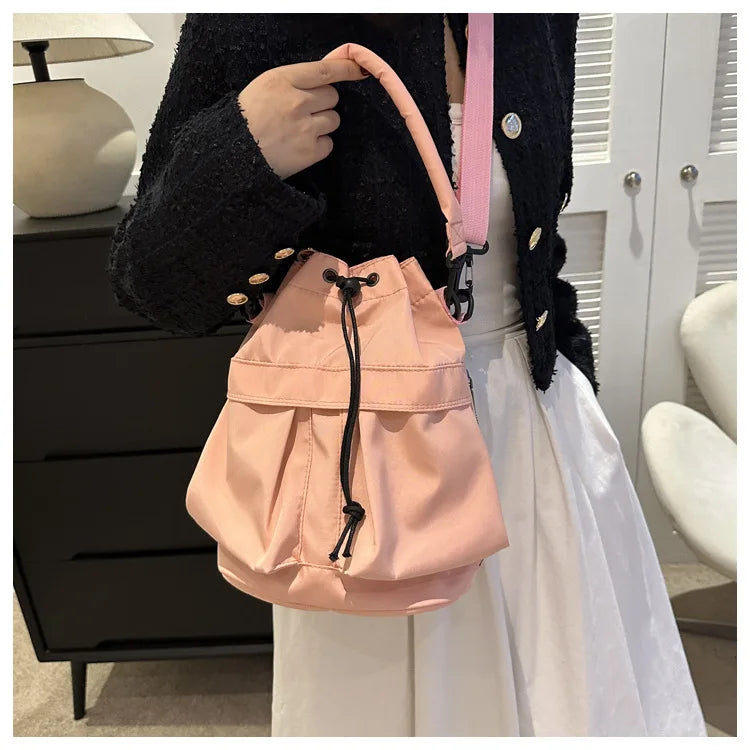 Fashionable Crossbody Bags for Women Shoulder Bag Large Capacity Oxford Women Bucket Bag Purse and Handbags