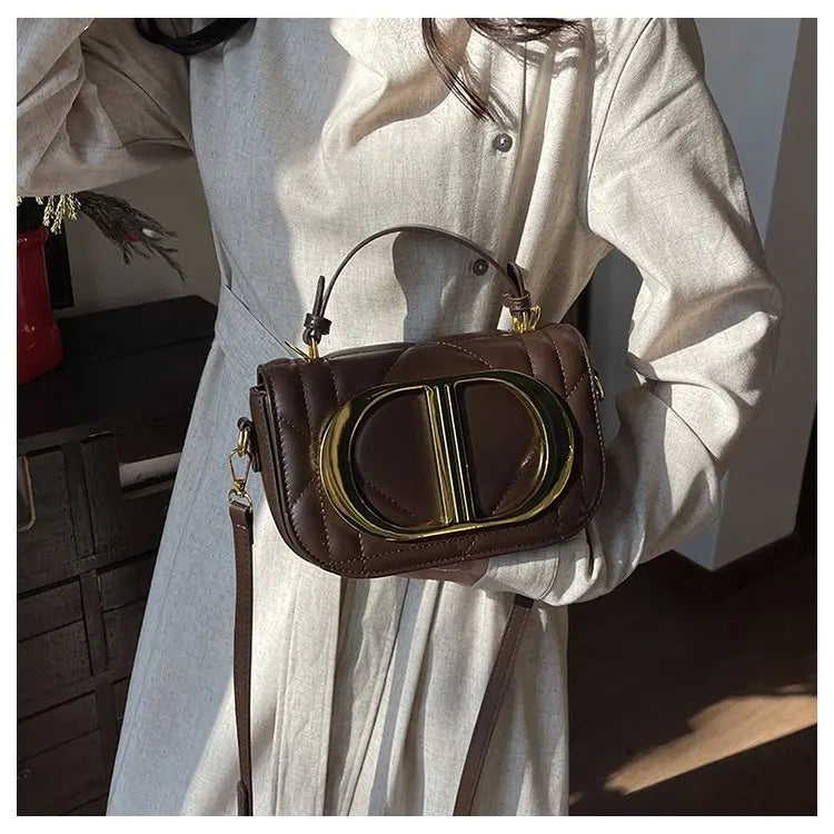 Luxury Chic Designer Diaper Bag For Women Large Capacity Tote Elegant Leather Crossbody Handbag For Fashionable And Practical
