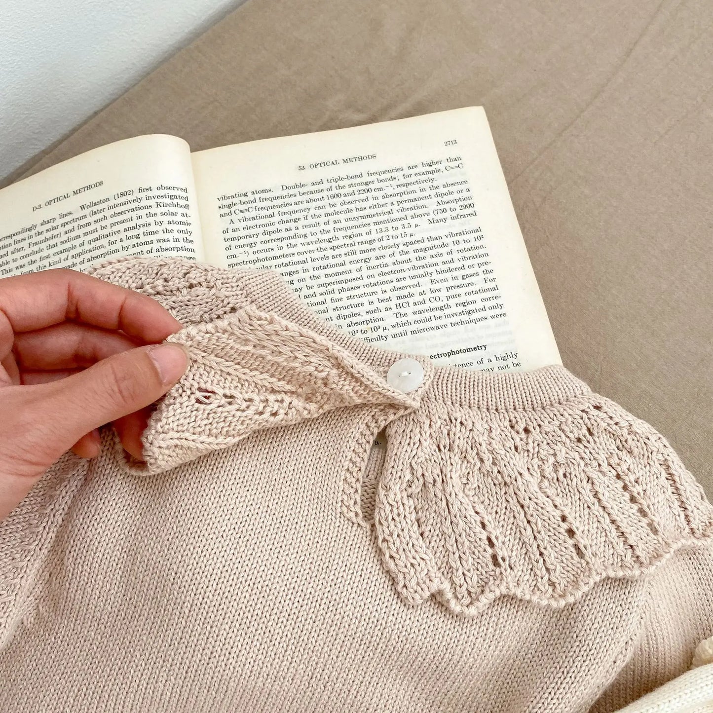 Autumn Baby Clothing New Baby Knitted Rompers Lotus Leaf Collar Long-sleeved Romper Cute Baby Girl Embroidered Sweaters Jumpsuit