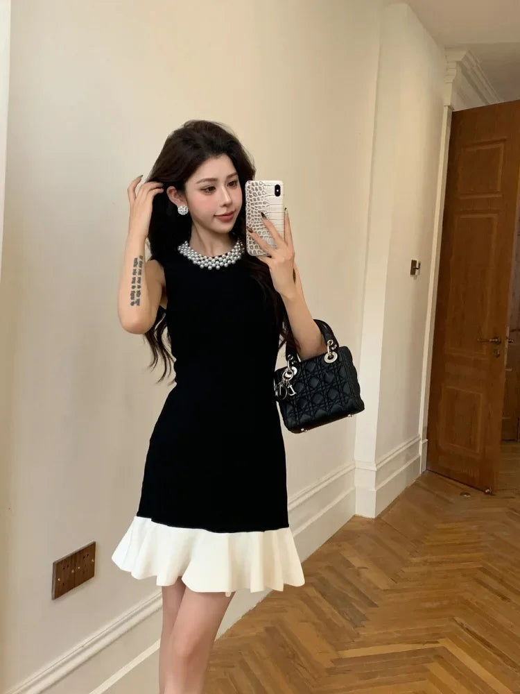Elegant Pearl Detail Knitted Ice Silk Sleeveless A- Line Dress French Style Summer Dress for Women with Lace Hem Empire Waist