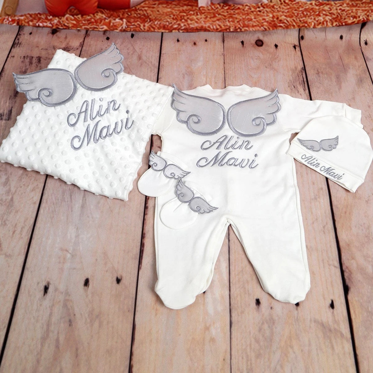 Customized Name Newborn Baby Boss Embroidery Lace Romper Outfit Infant Wrapped Baby Products Pants Mittens Receiving Blanket