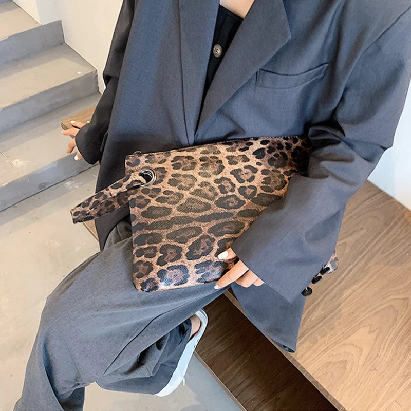 Fashion Luxury Handbags Women Bag PU Leather Clutch Ladies Evening Envelope Bag Female Day Clutches Purse Portable Wristlet Bag