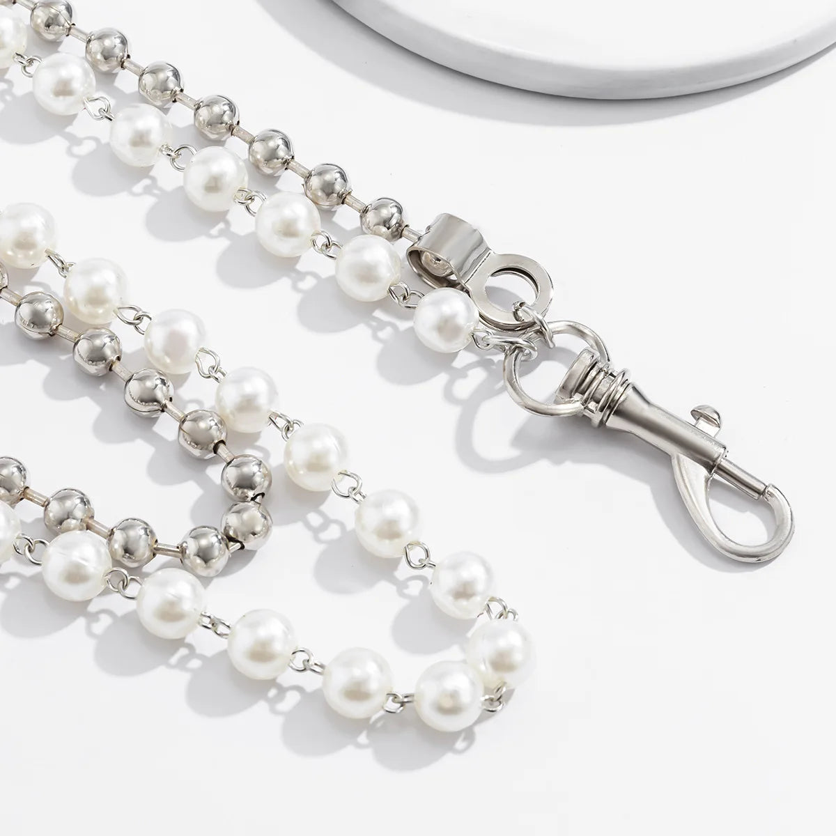 Round Cute White Pearl Belly Chain for Women Trousers Hipster Pant Jean Resin Keychain Ring Clip Tassel Art Accessory