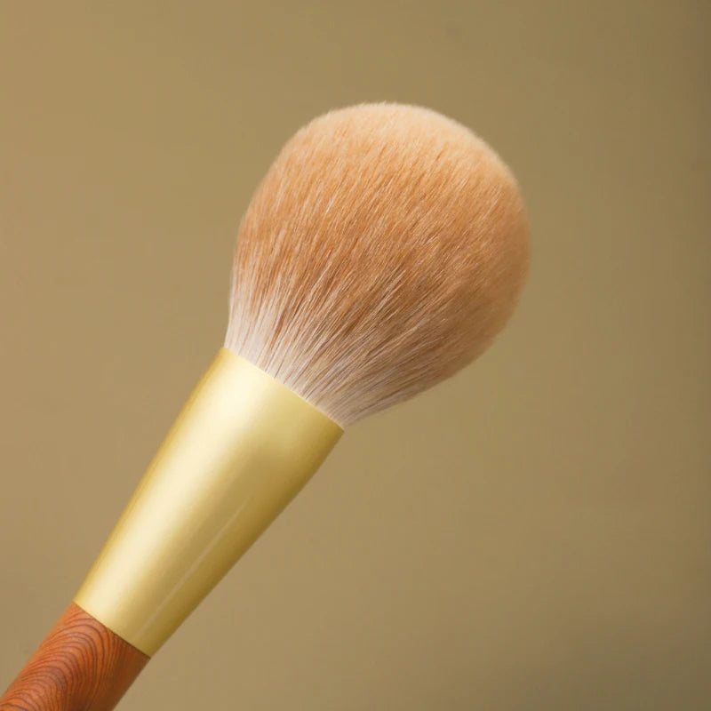 Professional Handmade Makeup Brushes WJ02 Soft Vintage Snow Fox Hair Round Face Powder Brush Yakusugi Wood Handle Make Up Brush