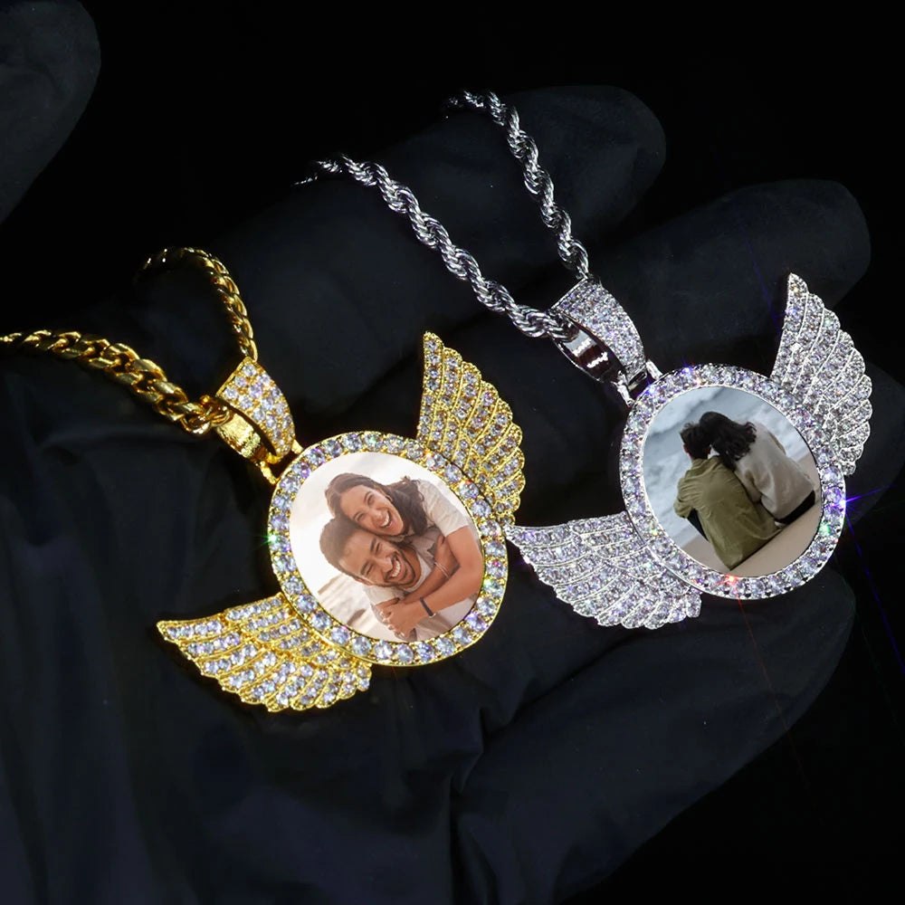 HHIOK Custom 18K Gold Plated Cubic Zircon Photo Pendant Medallions Wing Circle Pendant Necklace Personalized Wholesale
