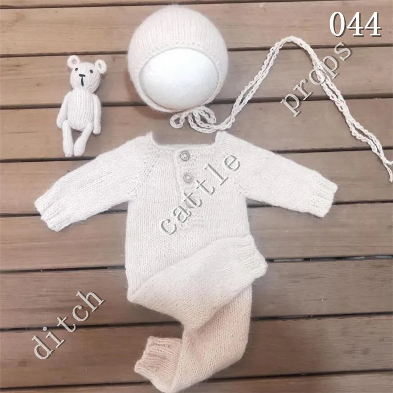 Newborn Photography props Pants Climbing Clothes BearTotal of Three Sets Handmade Knitted Mink