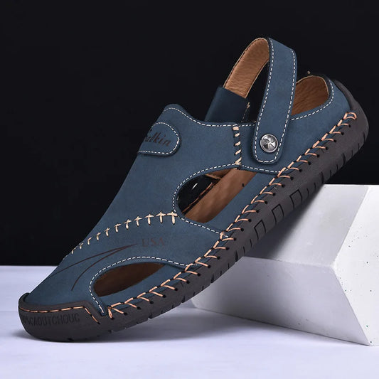 New Handmade Summer Sandals Men Breathable Leather Shoes Man Outdoor Men Sandals Antiskid Beach Sandals Hollow Shoes Fashion