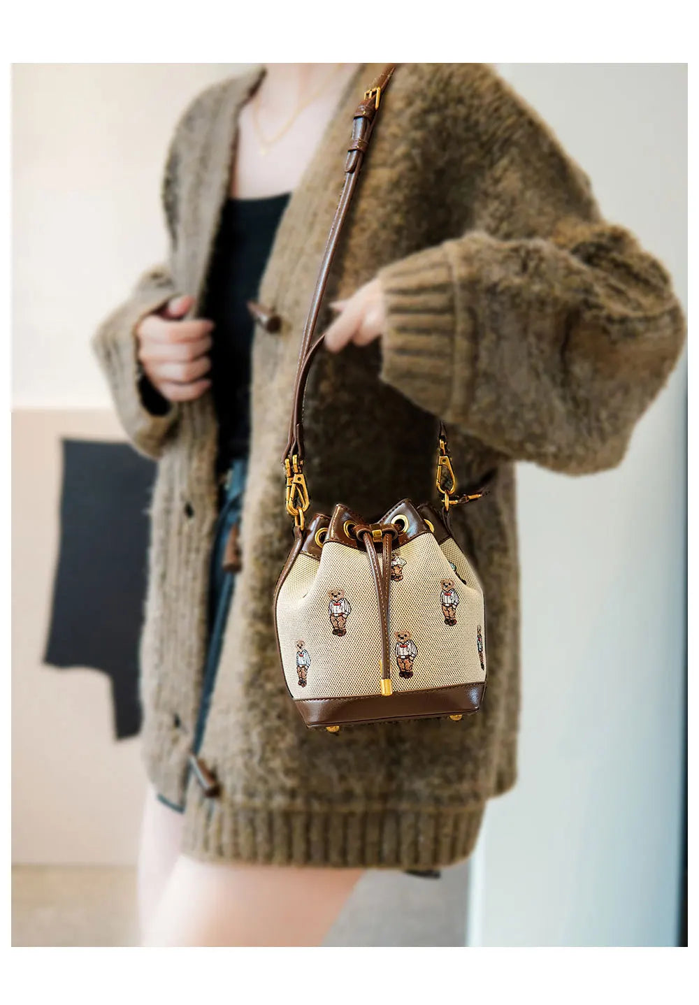 2026 Women's Large Capacity Crossbody Bag Fashion Spring Shoulder Bag Cartoon Bucket Bag Handheld Women's Bag Bags for Woman
