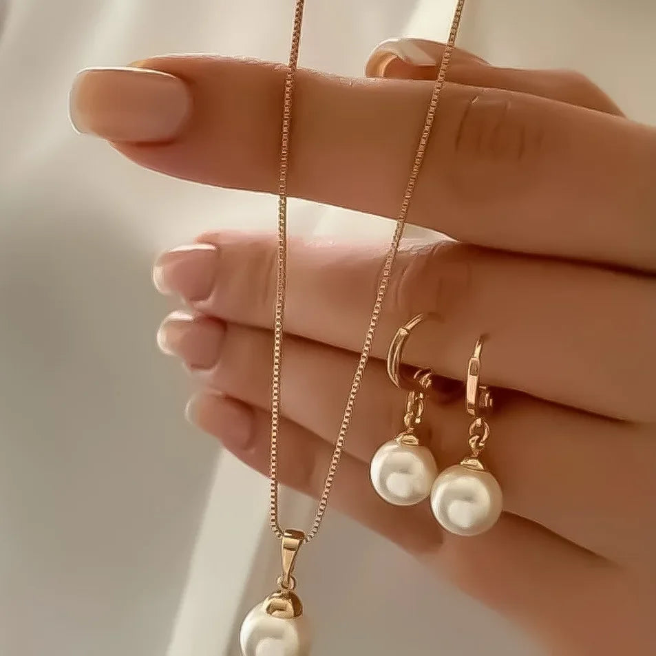 Stylish Pearl Jewelry Set for Women, Featuring Drop Earrings and Matching Necklace, Simple Elegant Everyday Wear and Party Acces