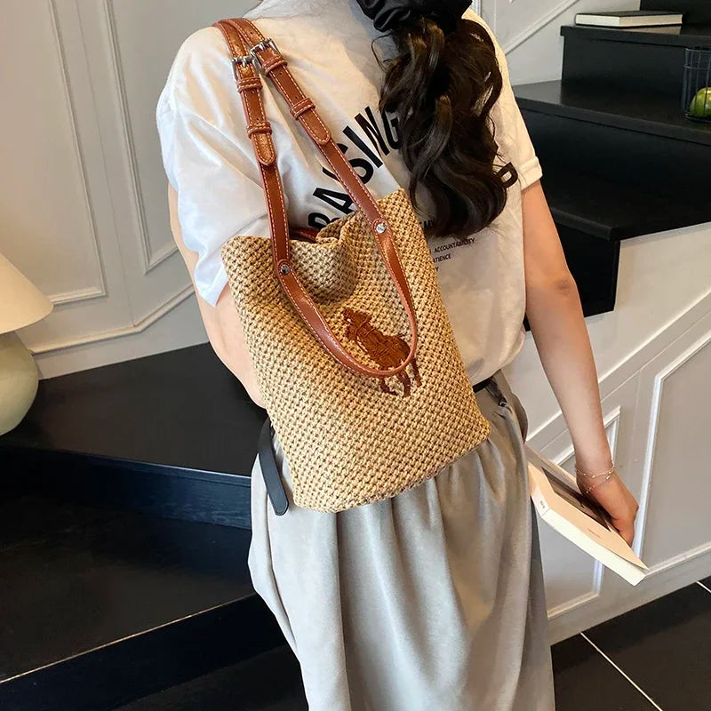 Fashionable Messenger Bag Women, Leather Shoulder Handbag With Gold Hardware, Elegant Crossbody For Daily Use Mom' Bag
