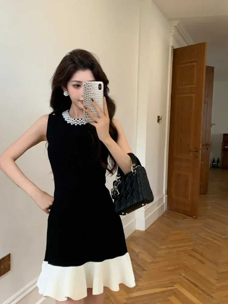 Elegant Pearl Detail Knitted Ice Silk Sleeveless A- Line Dress French Style Summer Dress for Women with Lace Hem Empire Waist
